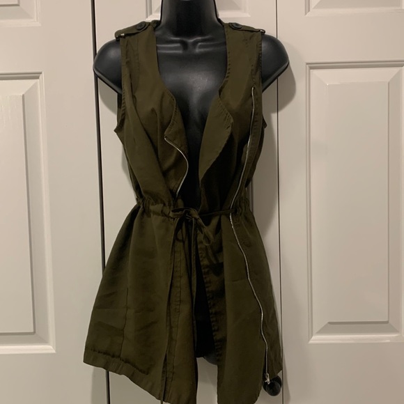 Zaful Jackets & Blazers - ⭐️ bundle sale ⭐️ army green tie up vest size S